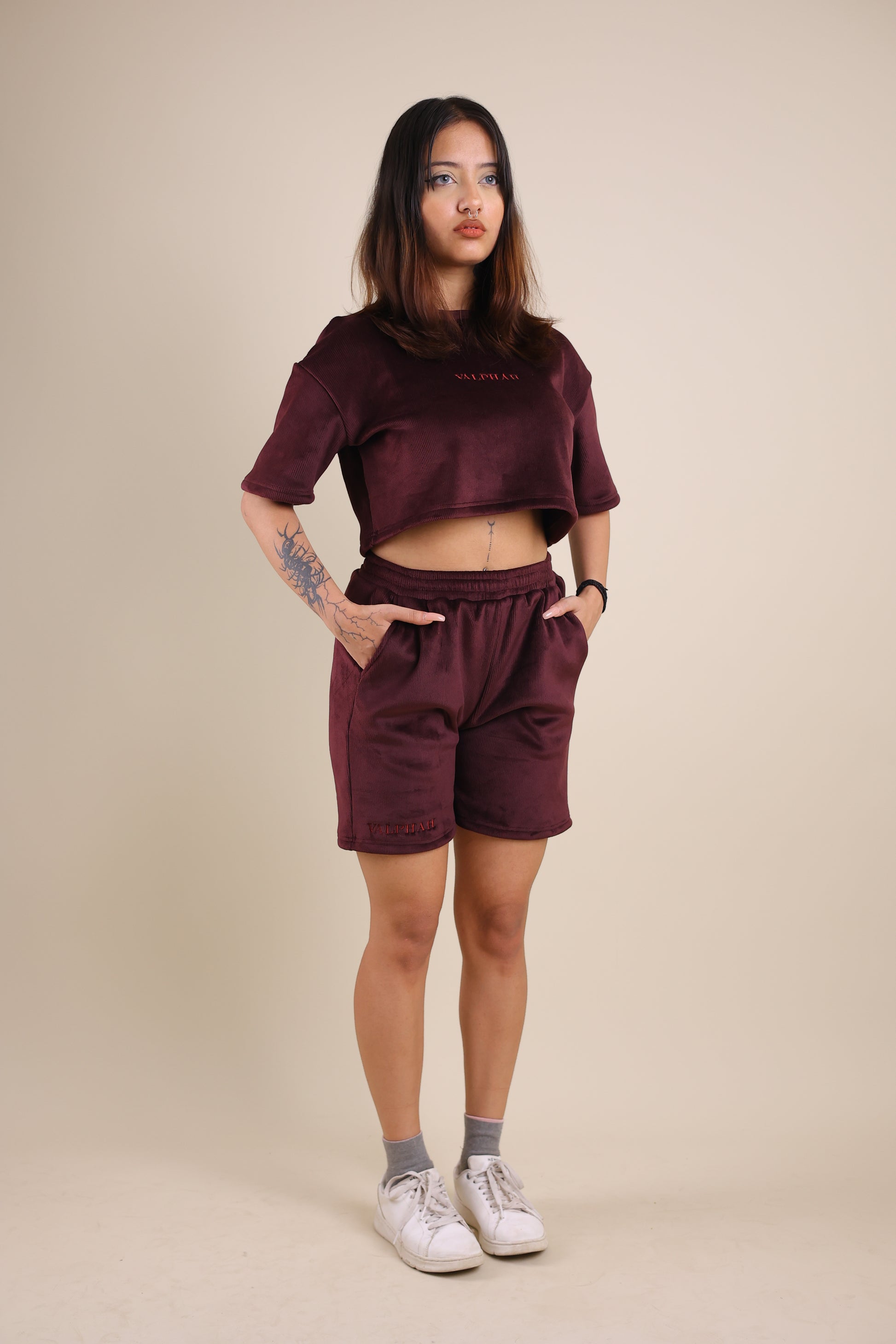 D-Wine Oversized Cropped T-Shirt - Valphah